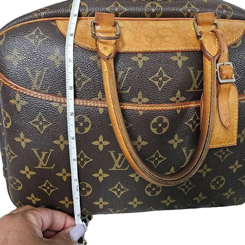 Louis Vuitton deauville bag